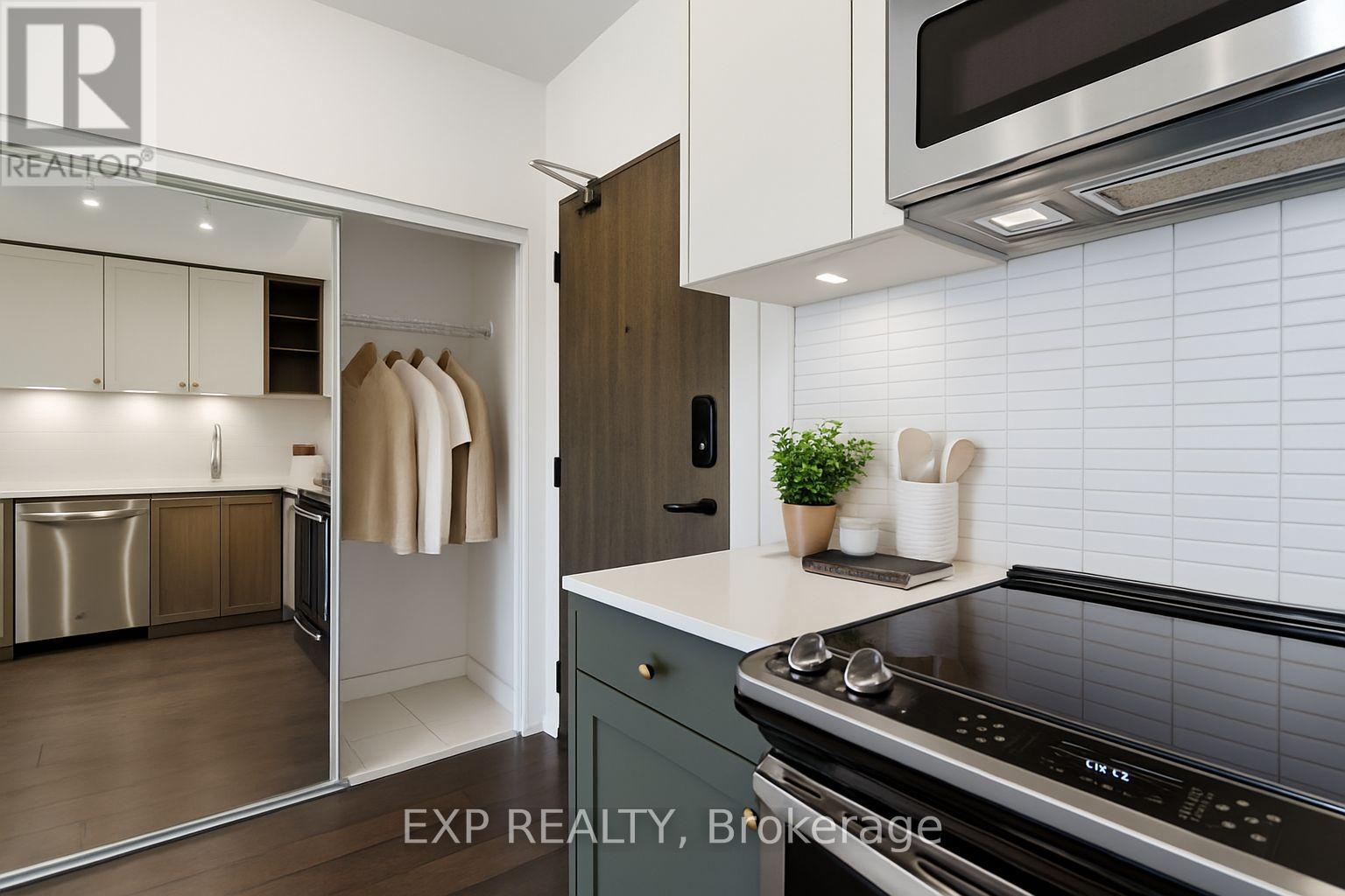 730 - 100 Eagle Rock Way, Vaughan, Ontario  L6A 5C2 - Photo 9 - N12605102