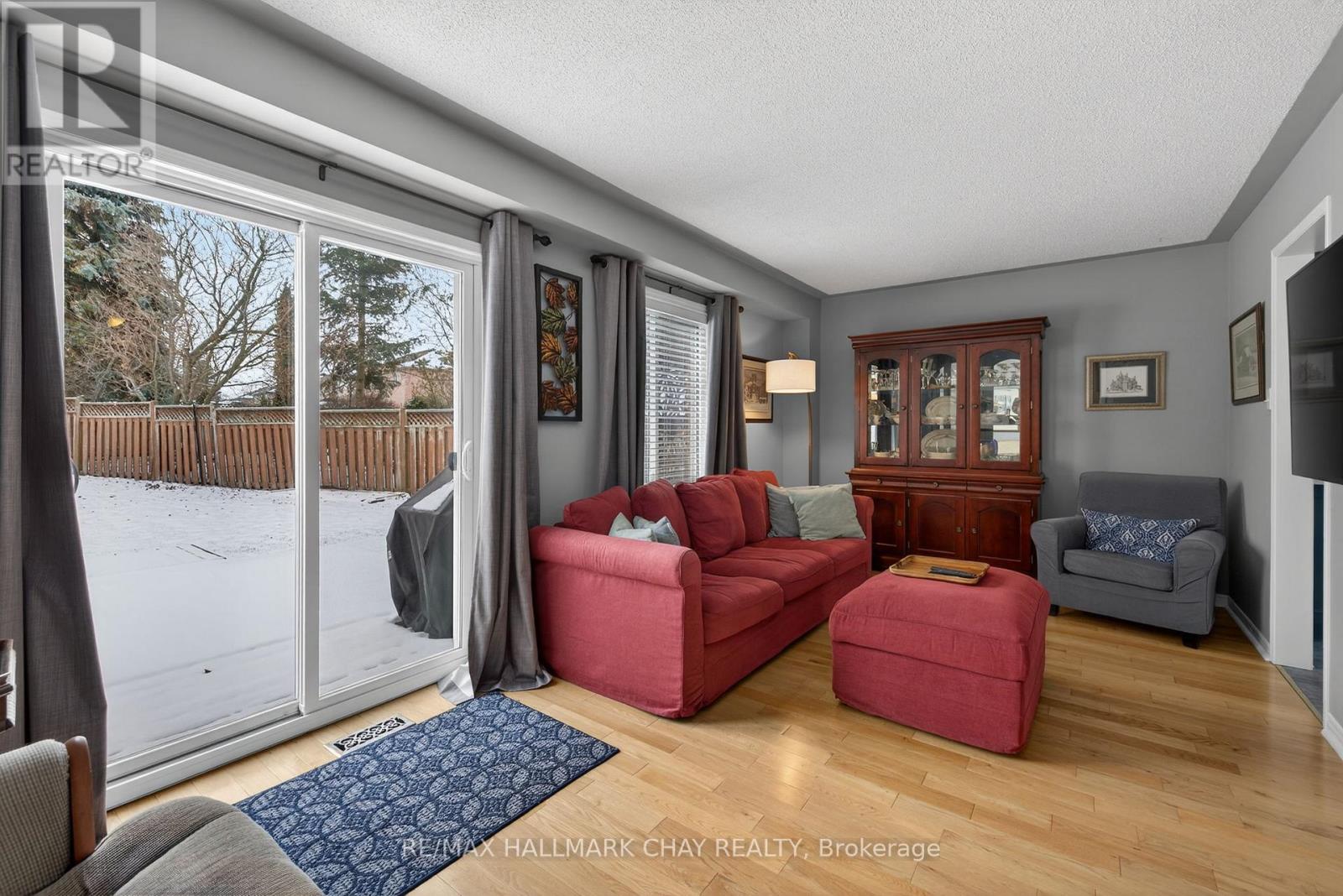 3 Dugdale Avenue, New Tecumseth (Beeton), Ontario  L0G 1A0 - Photo 10 - N12605182