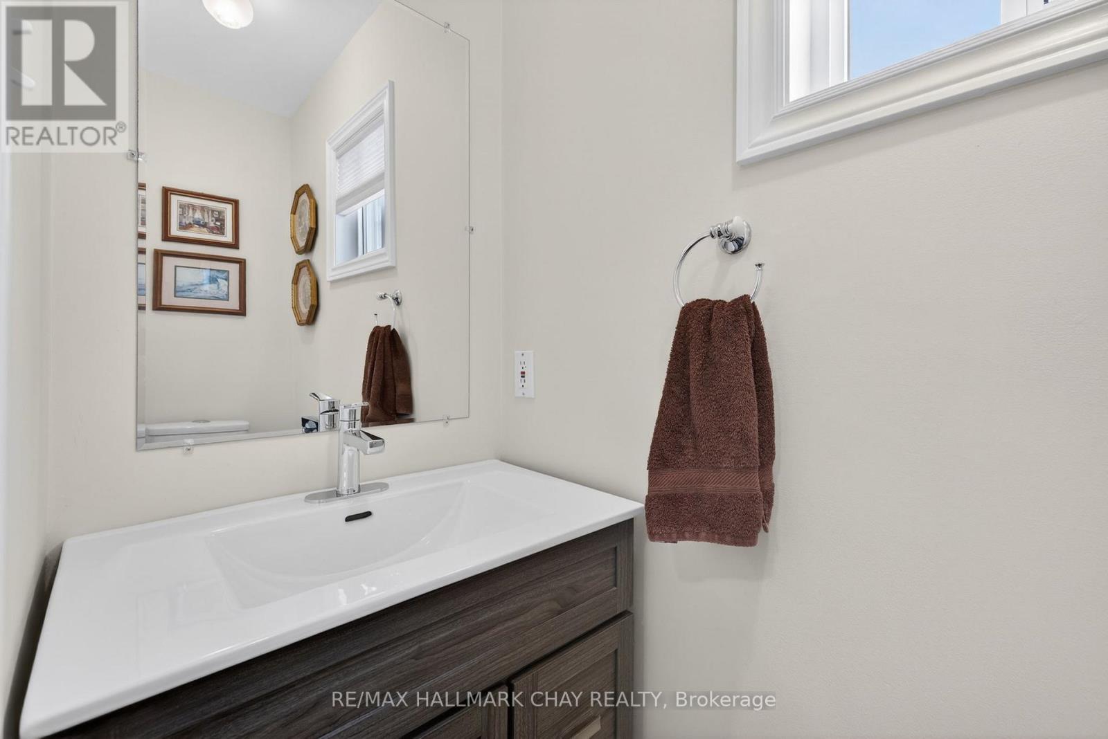 3 Dugdale Avenue, New Tecumseth (Beeton), Ontario  L0G 1A0 - Photo 19 - N12605182