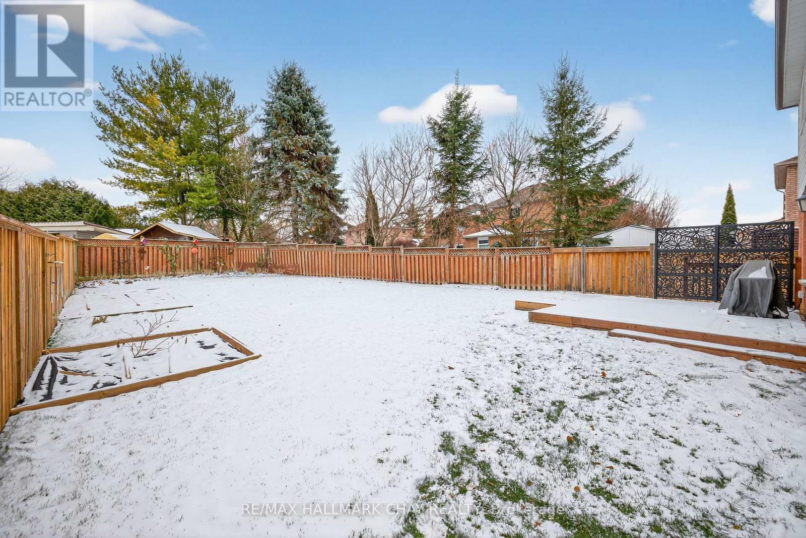 3 Dugdale Avenue, New Tecumseth (Beeton), Ontario  L0G 1A0 - Photo 4 - N12605182