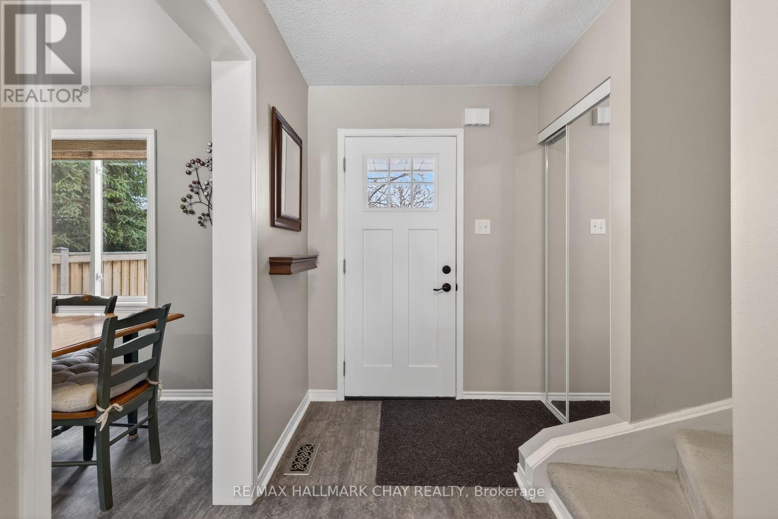 3 Dugdale Avenue, New Tecumseth (Beeton), Ontario  L0G 1A0 - Photo 9 - N12605182