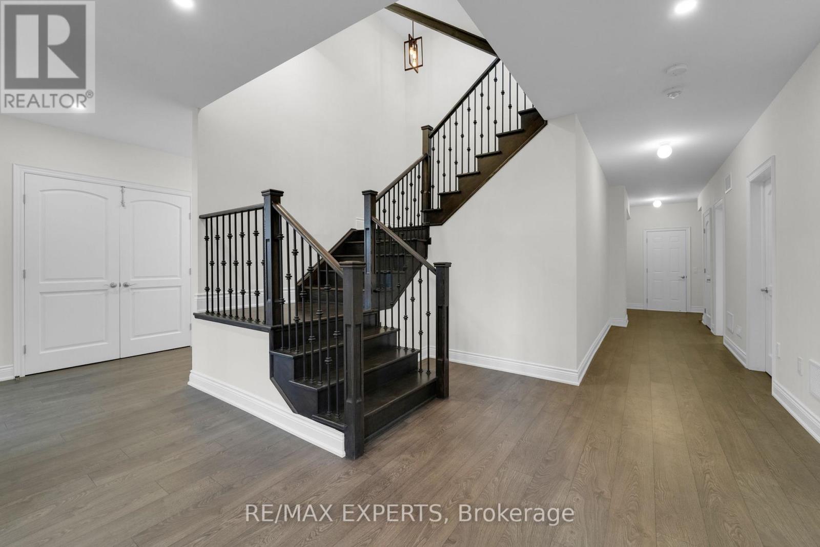 136 Lady Jessica Drive, Vaughan, Ontario  L6A 4Z7 - Photo 39 - N12605016