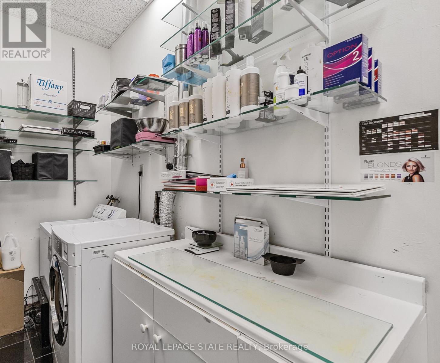 665 Plains Road E, Burlington, Ontario  L7T 2E8 - Photo 28 - W12605076