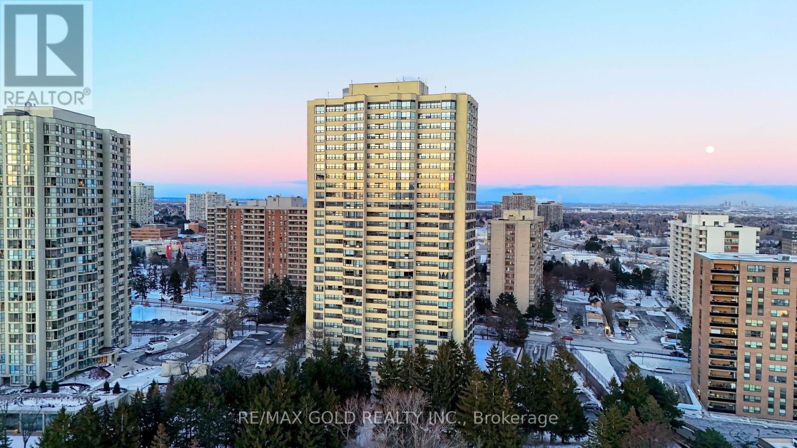 1602 - 8 LISA STREET, Brampton, Ontario