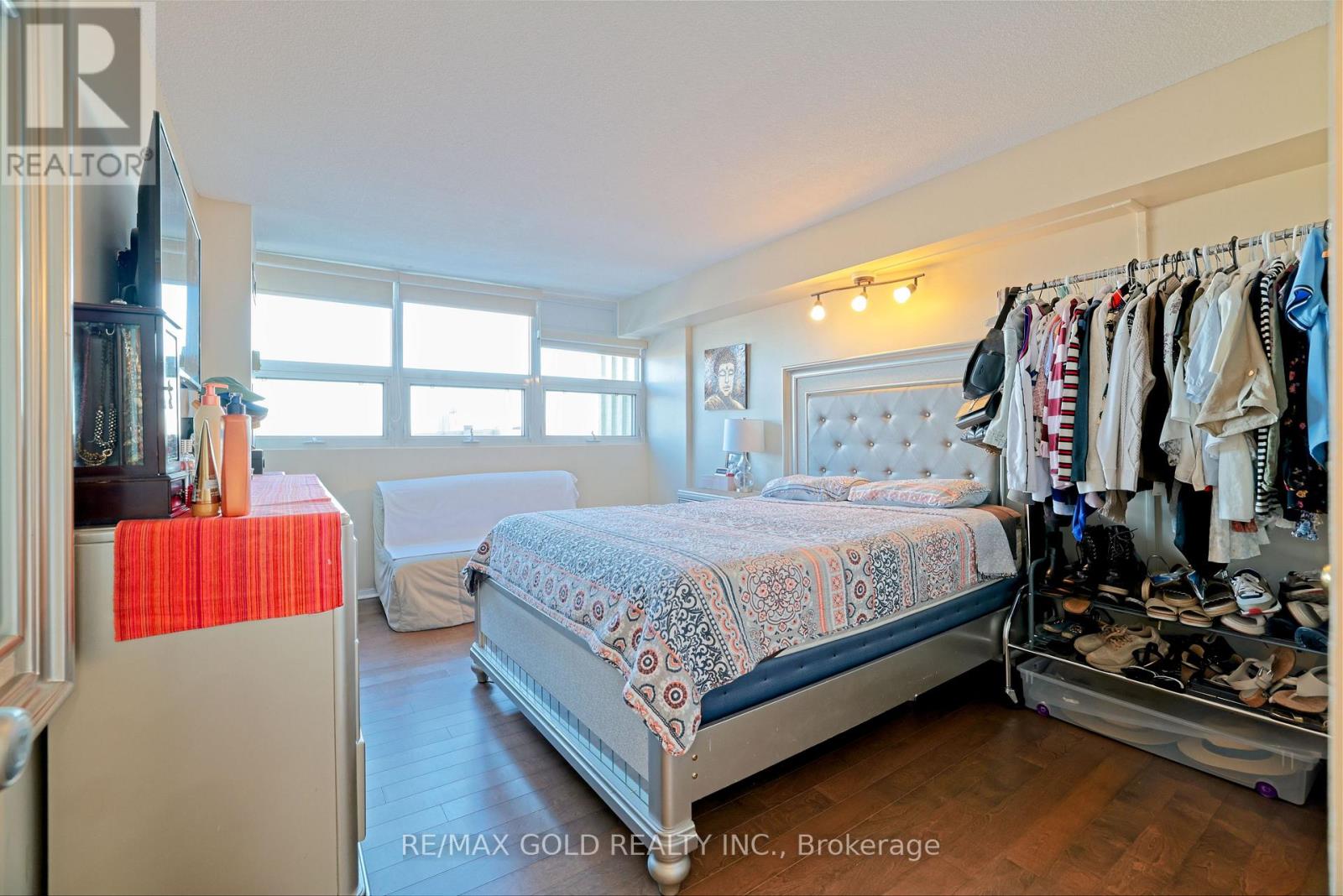 1602 - 8 Lisa Street, Brampton, Ontario  L6T 4S6 - Photo 25 - W12605104