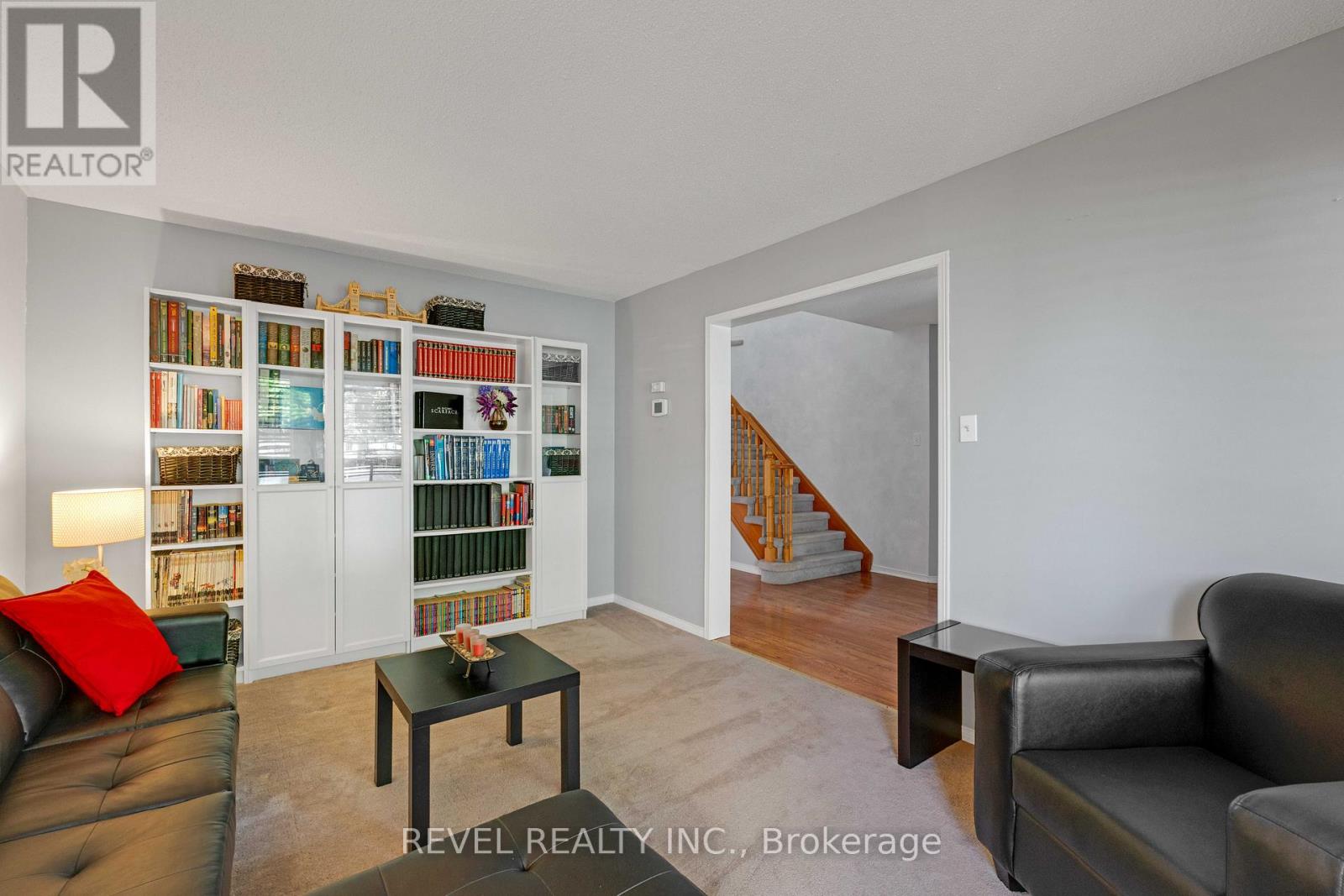 42 Deer Valley Drive, Caledon, Ontario  L7E 2E5 - Photo 5 - W12605106