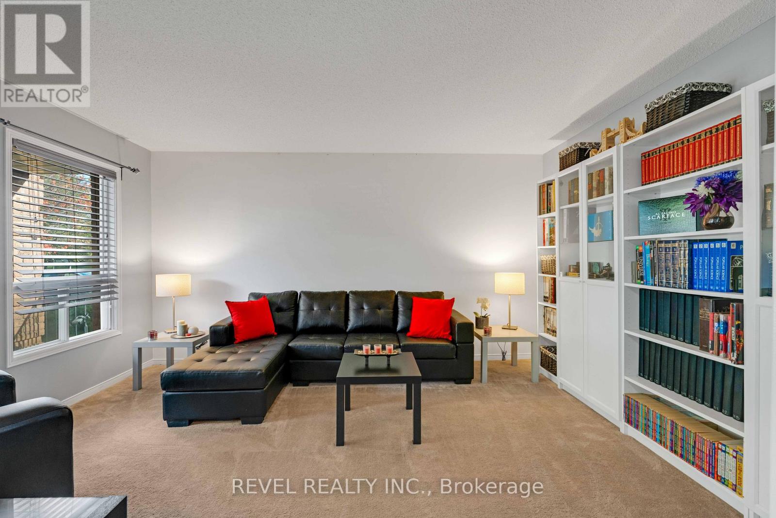 42 Deer Valley Drive, Caledon, Ontario  L7E 2E5 - Photo 6 - W12605106