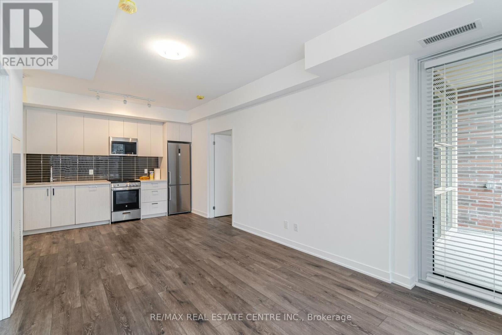 405 - 1787 St Clair Avenue, Toronto, Ontario  M6N 0B7 - Photo 11 - W12605110