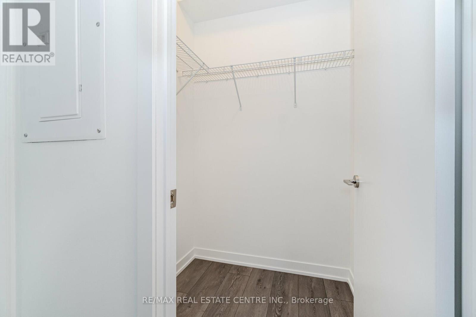 405 - 1787 St Clair Avenue, Toronto, Ontario  M6N 0B7 - Photo 15 - W12605110