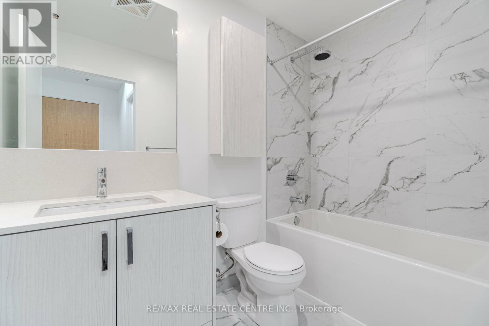 405 - 1787 St Clair Avenue, Toronto, Ontario  M6N 0B7 - Photo 18 - W12605110