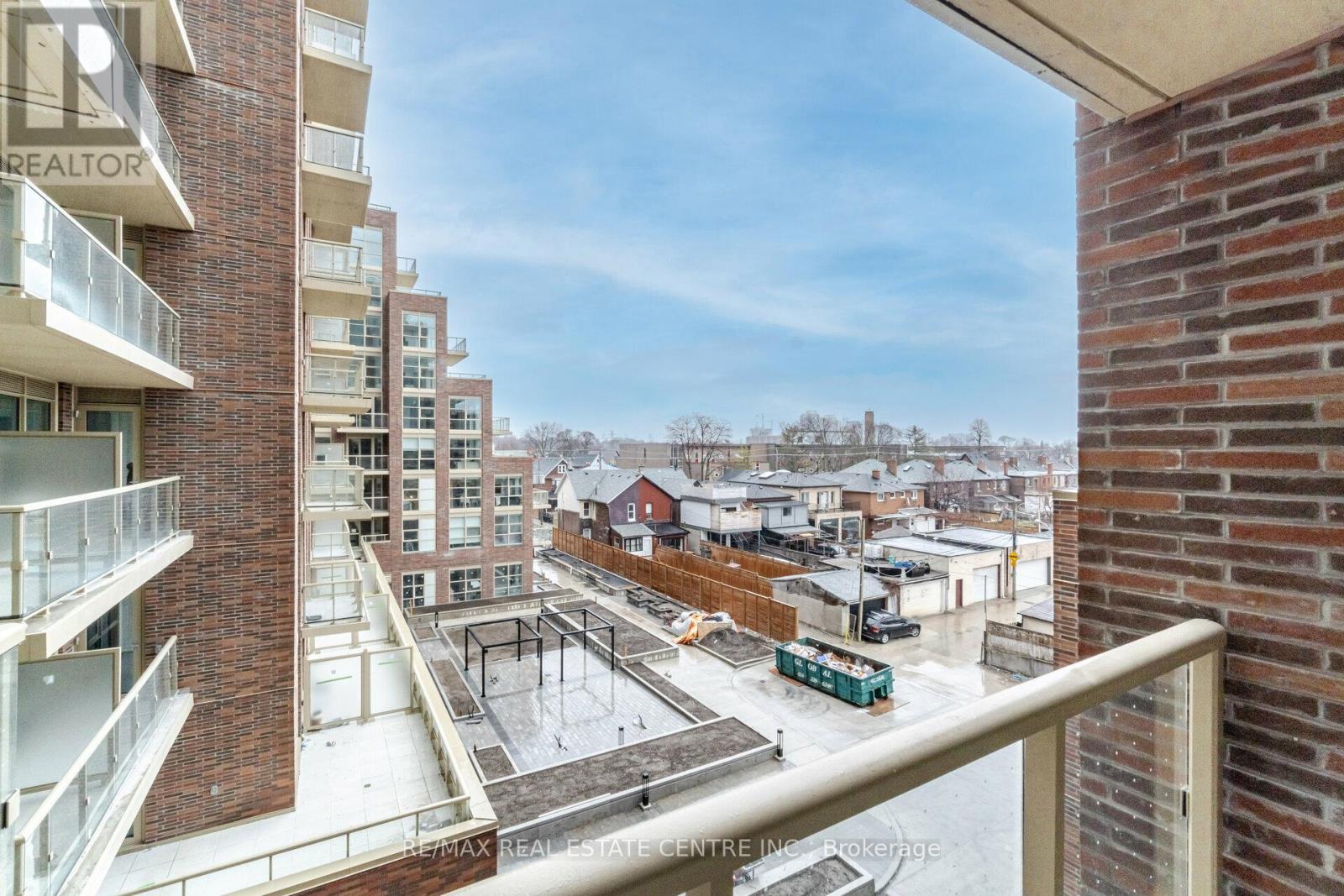 405 - 1787 St Clair Avenue, Toronto, Ontario  M6N 0B7 - Photo 21 - W12605110