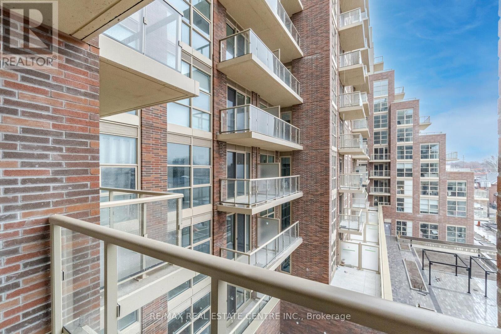 405 - 1787 St Clair Avenue, Toronto, Ontario  M6N 0B7 - Photo 23 - W12605110