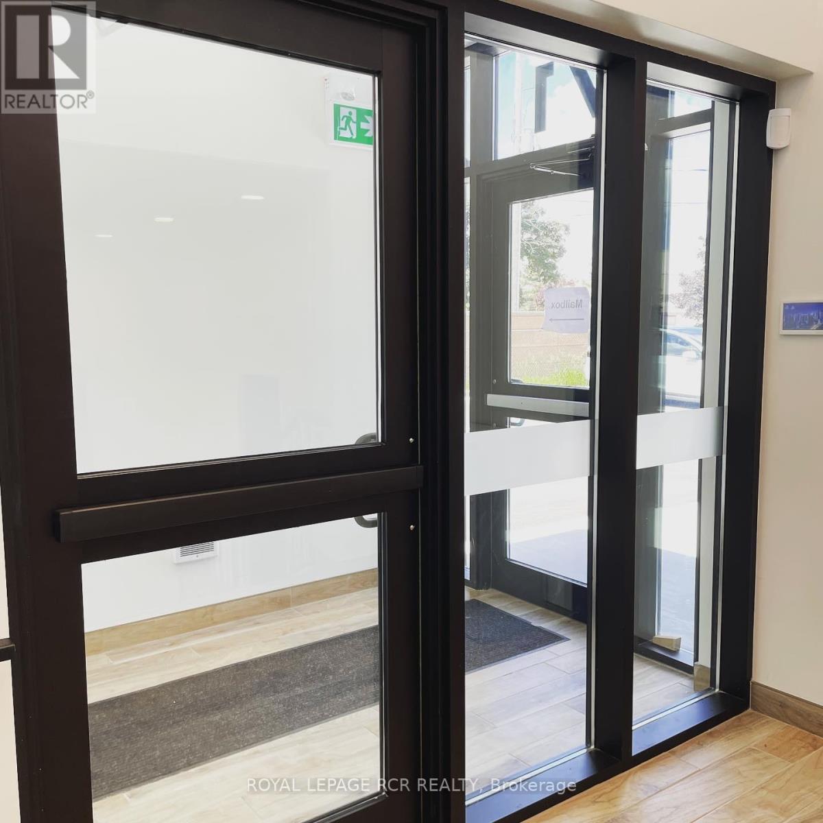 Office #2 - 71 Fifth Avenue, Orangeville, Ontario  L9W 1G3 - Photo 2 - W12605114