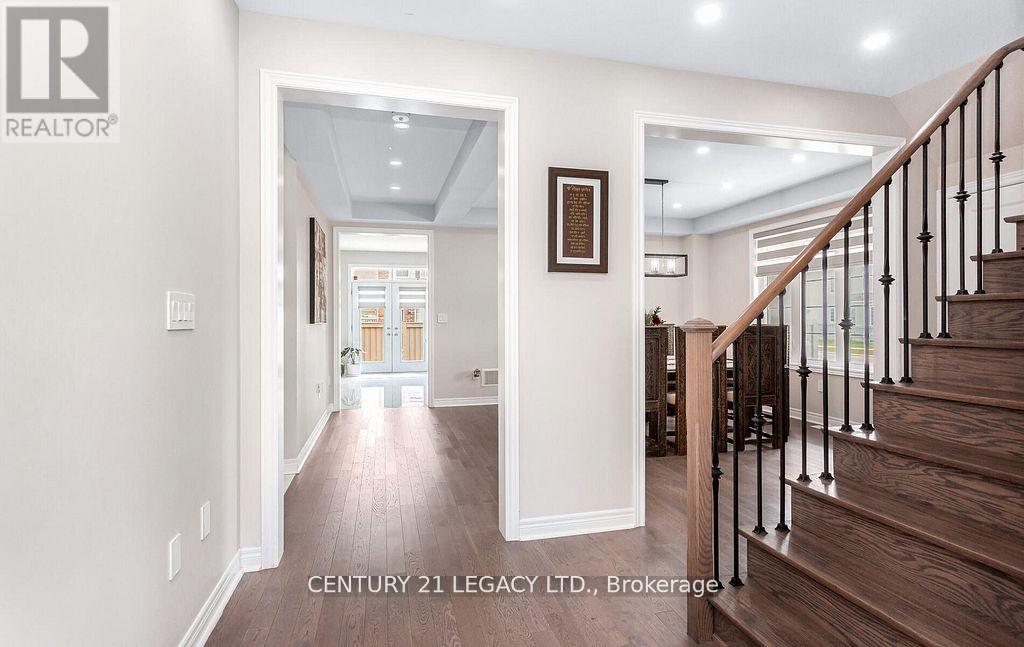 35 Farringdon Crescent, Brampton, Ontario  L7A 4Z6 - Photo 13 - W12605152