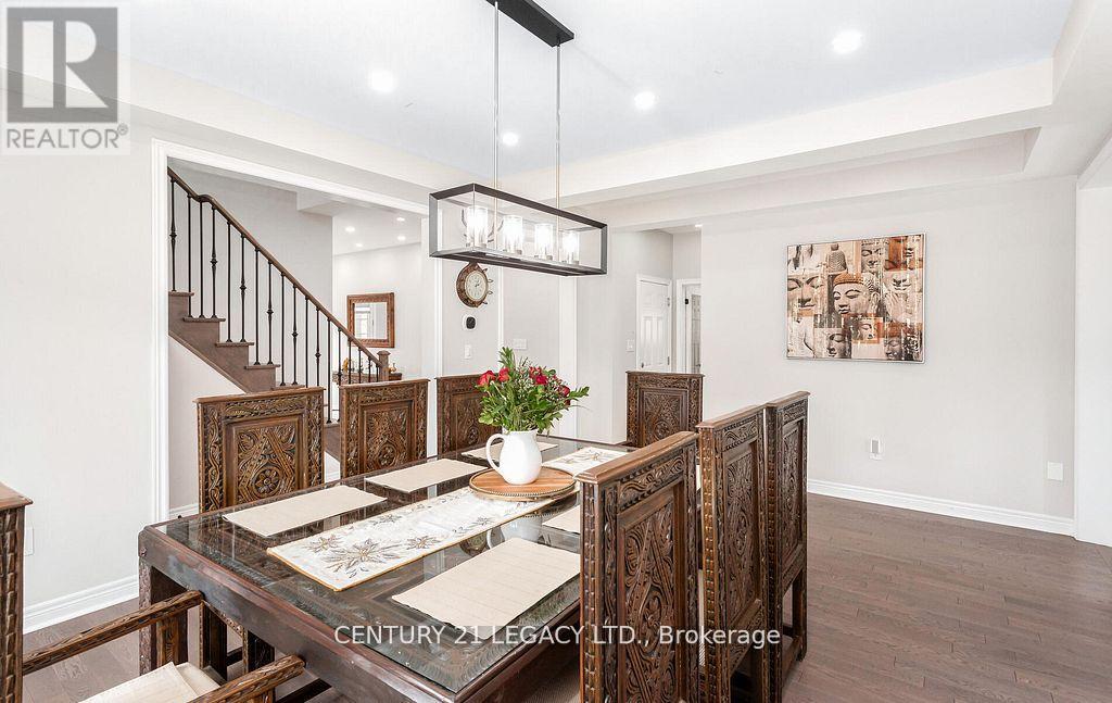 35 Farringdon Crescent, Brampton, Ontario  L7A 4Z6 - Photo 17 - W12605152