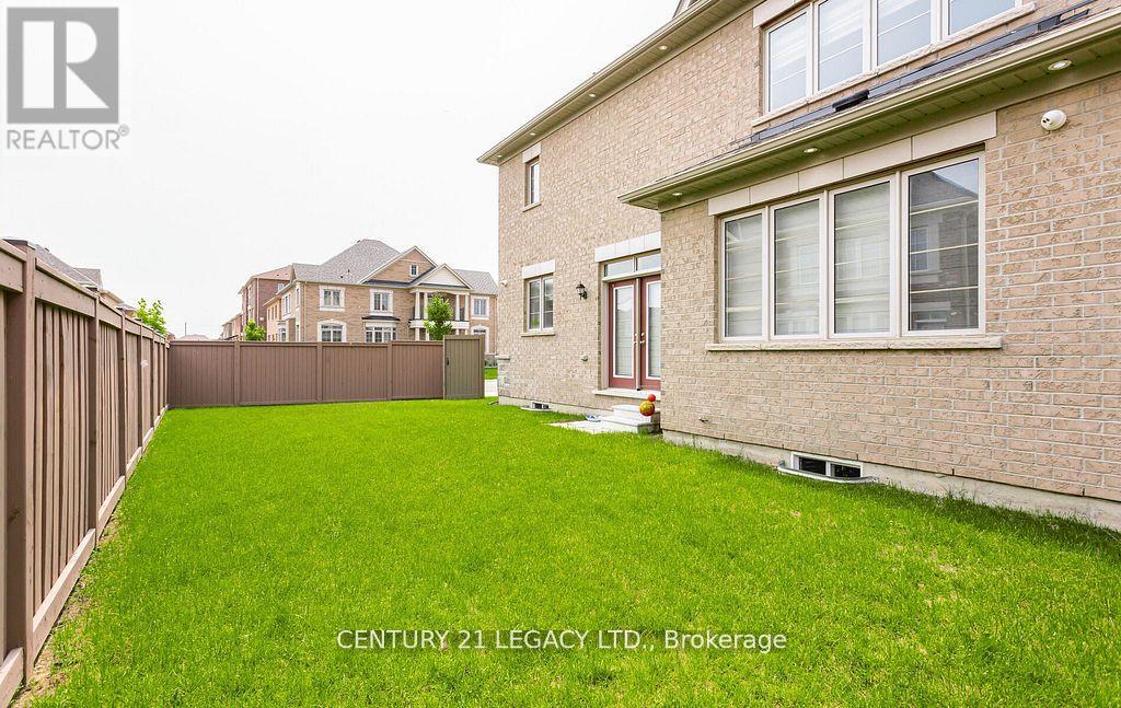 35 Farringdon Crescent, Brampton, Ontario  L7A 4Z6 - Photo 48 - W12605152
