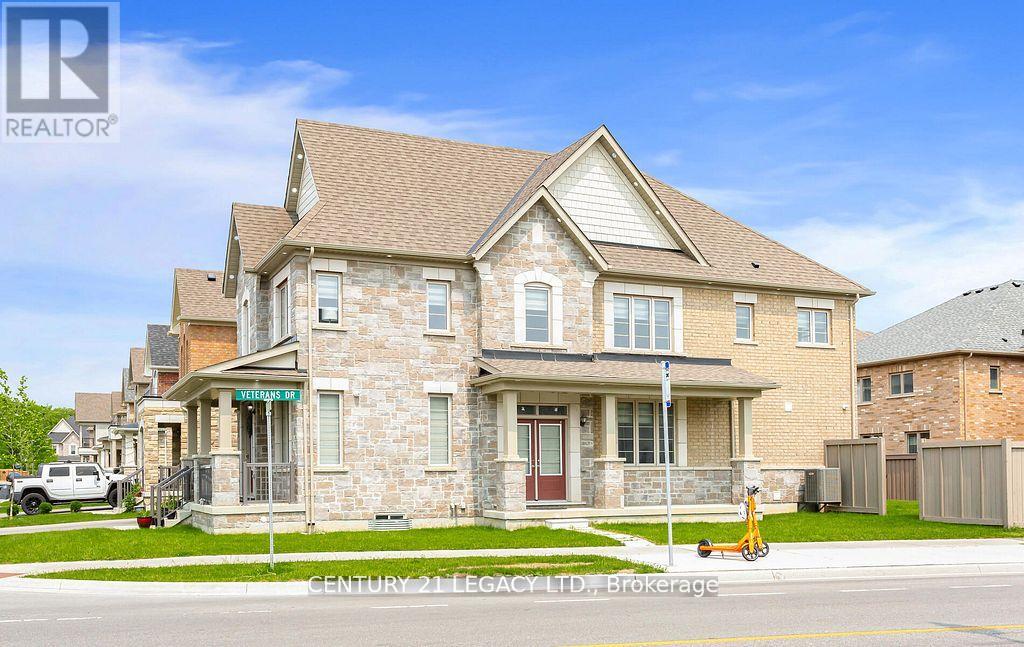 35 Farringdon Crescent, Brampton, Ontario  L7A 4Z6 - Photo 5 - W12605152