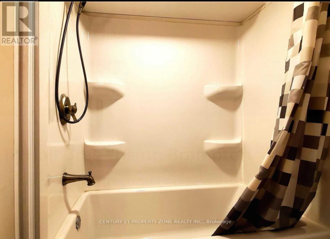 Bsmt - 19 Hall Crescent, Brampton (Northwood Park), Ontario  L6X 3J8 - Photo 13 - W12605156