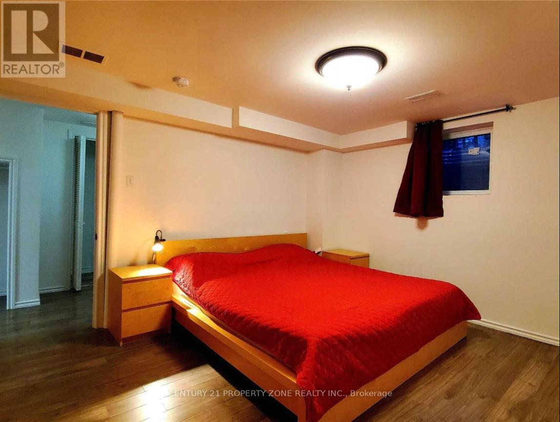 Bsmt - 19 Hall Crescent, Brampton (Northwood Park), Ontario  L6X 3J8 - Photo 8 - W12605156