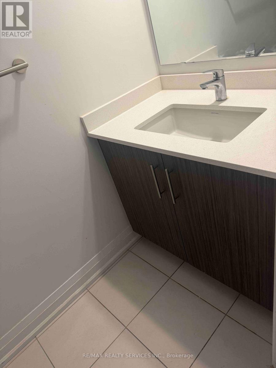 303 - 95 Attmar Drive, Brampton, Ontario  L6P 0Y6 - Photo 12 - W12605192