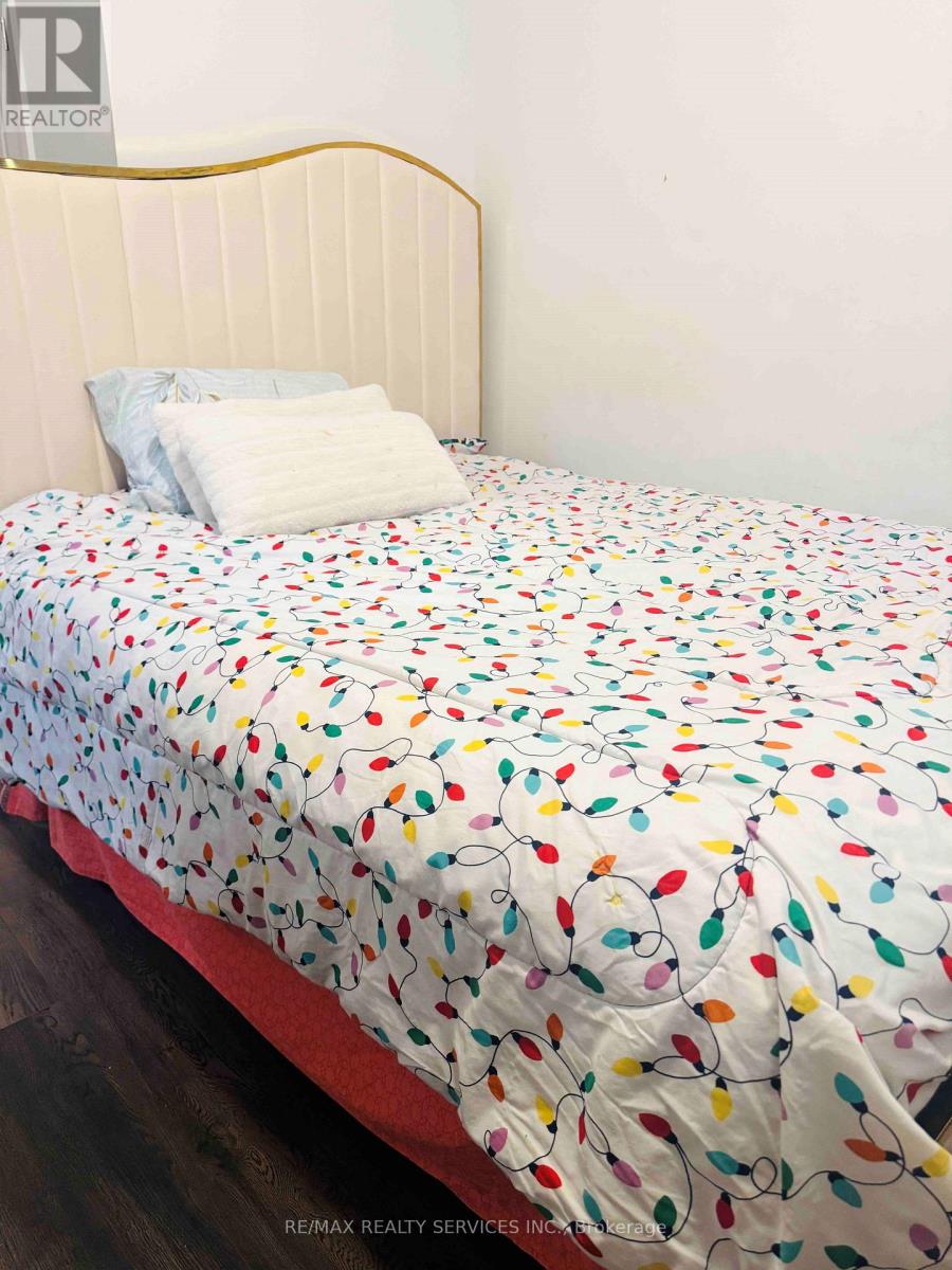 303 - 95 Attmar Drive, Brampton, Ontario  L6P 0Y6 - Photo 18 - W12605192