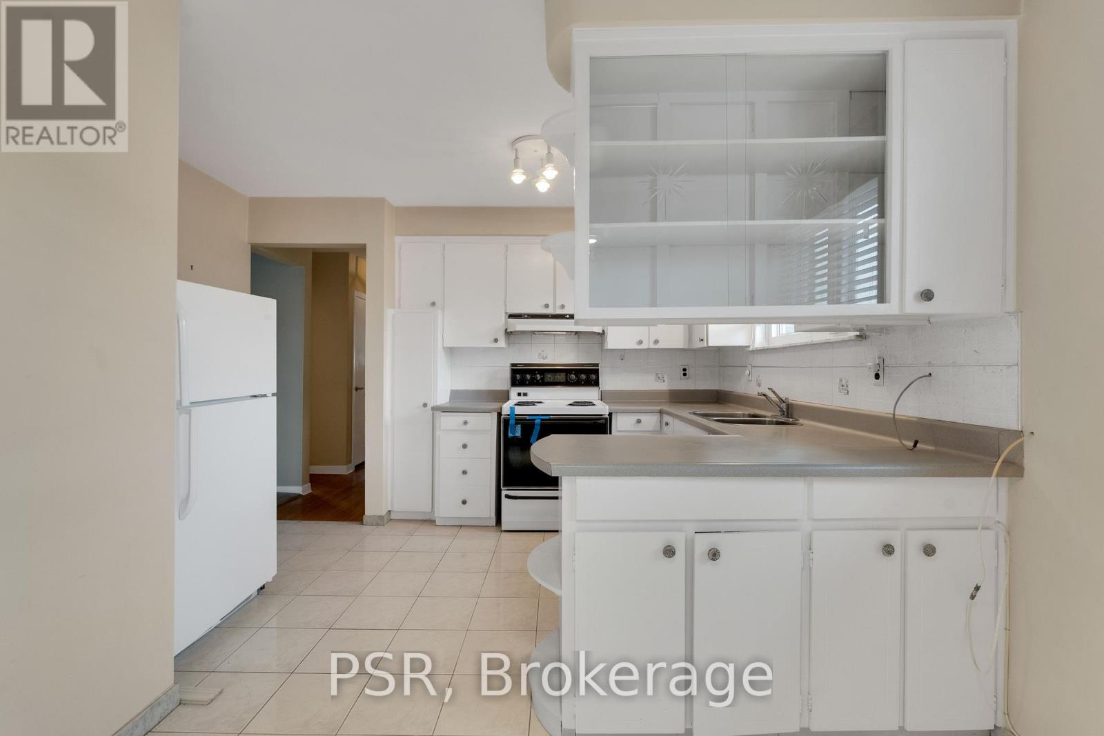 60 Bamford Crescent, Toronto, Ontario  M3N 1T8 - Photo 15 - W12605252