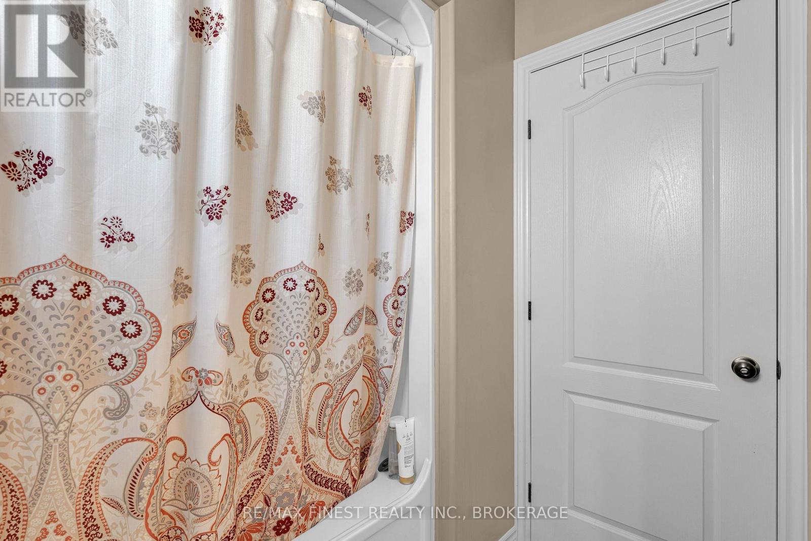 944 Swanfield Street, Kingston, Ontario  K7M 0A5 - Photo 27 - X12604932