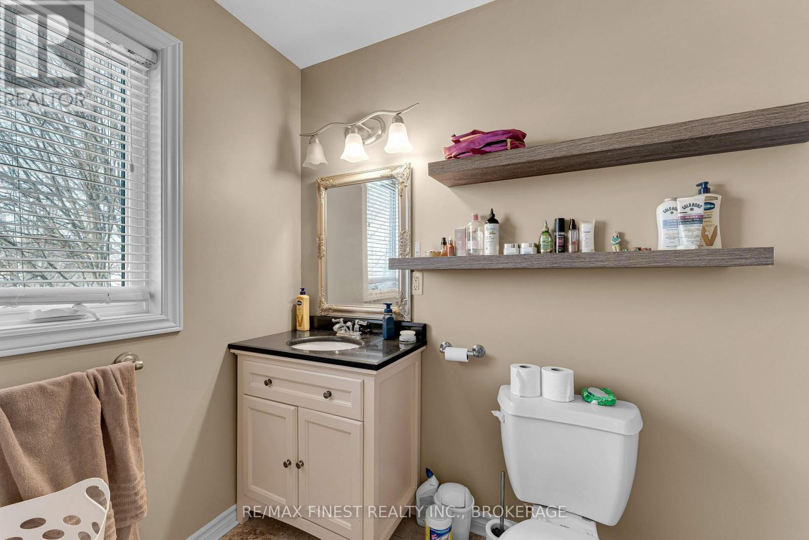 944 Swanfield Street, Kingston, Ontario  K7M 0A5 - Photo 19 - X12604932