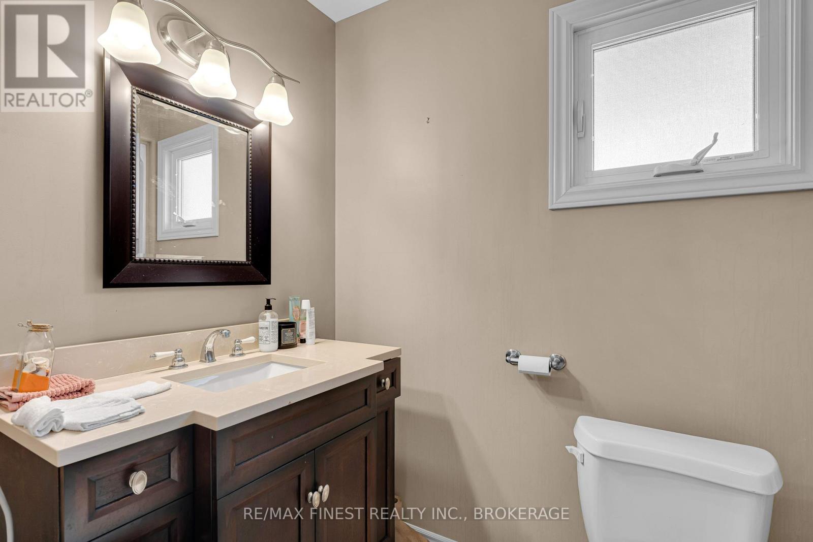 944 Swanfield Street, Kingston, Ontario  K7M 0A5 - Photo 26 - X12604932