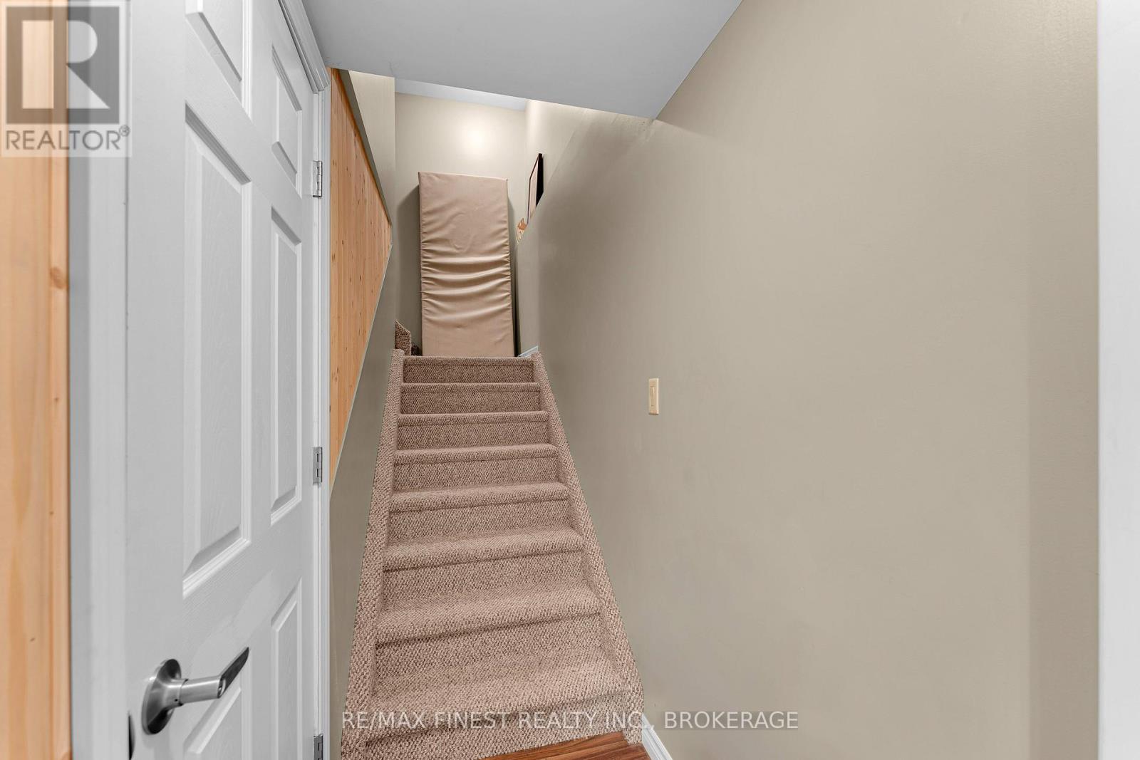 944 Swanfield Street, Kingston, Ontario  K7M 0A5 - Photo 28 - X12604932