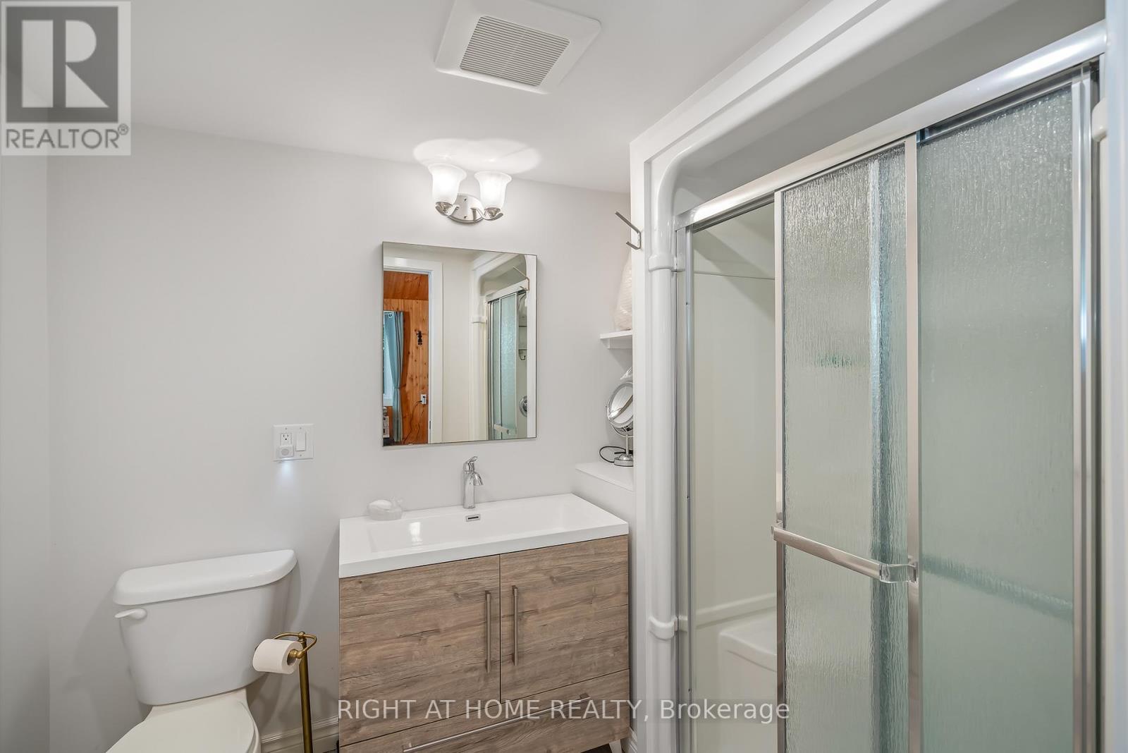 267 Victoria Street, Niagara-On-The-Lake, Ontario L0S 1J0 - Photo 38 - X12605070