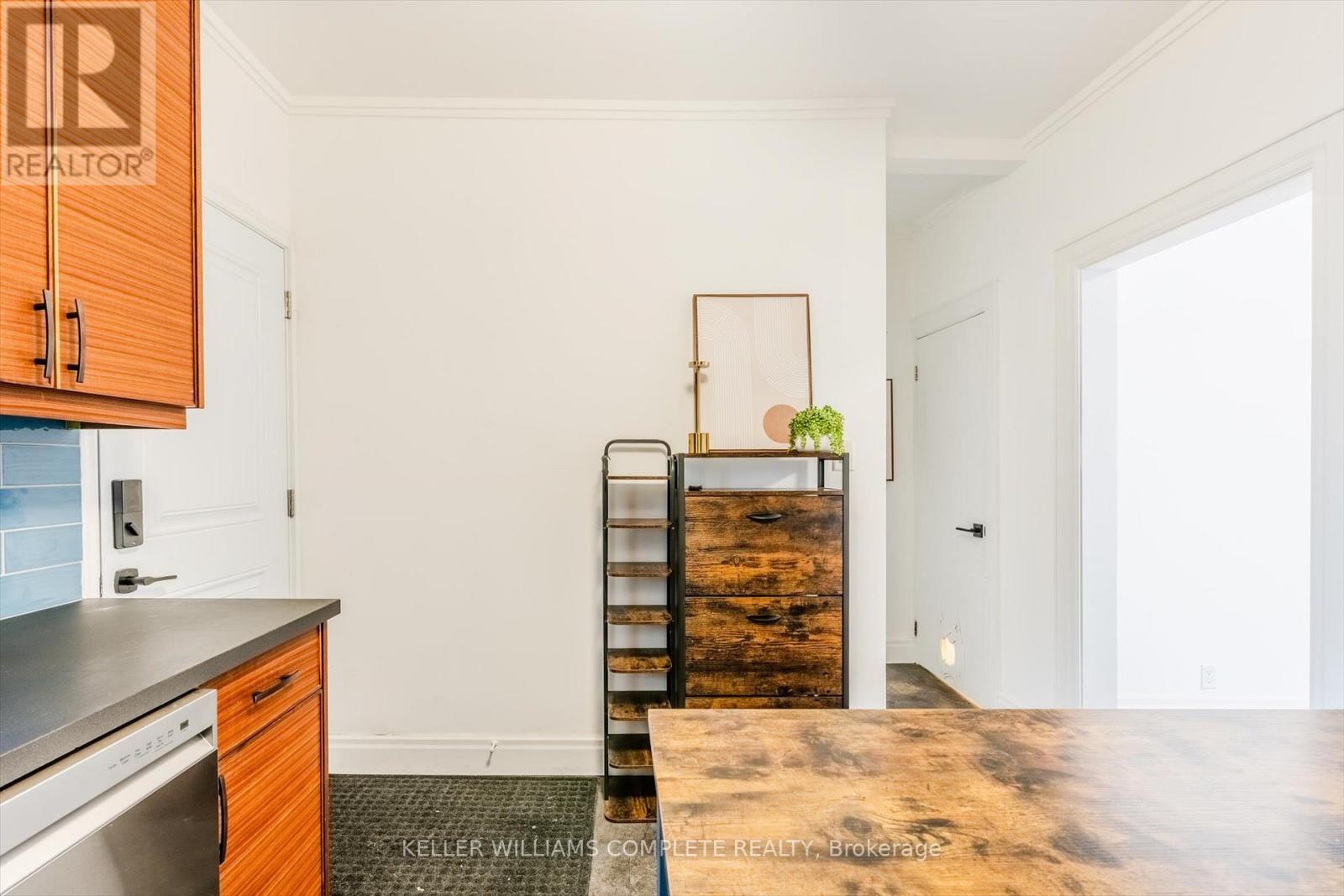 Main - 9 Stirton Street, Hamilton, Ontario  L8L 6E7 - Photo 7 - X12605144