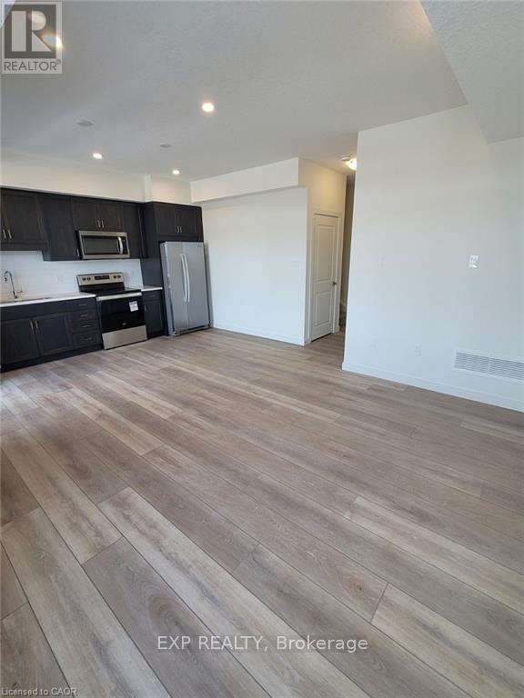 9 - 405 Myers Road, Cambridge, Ontario  N1P 0B6 - Photo 4 - X12605160