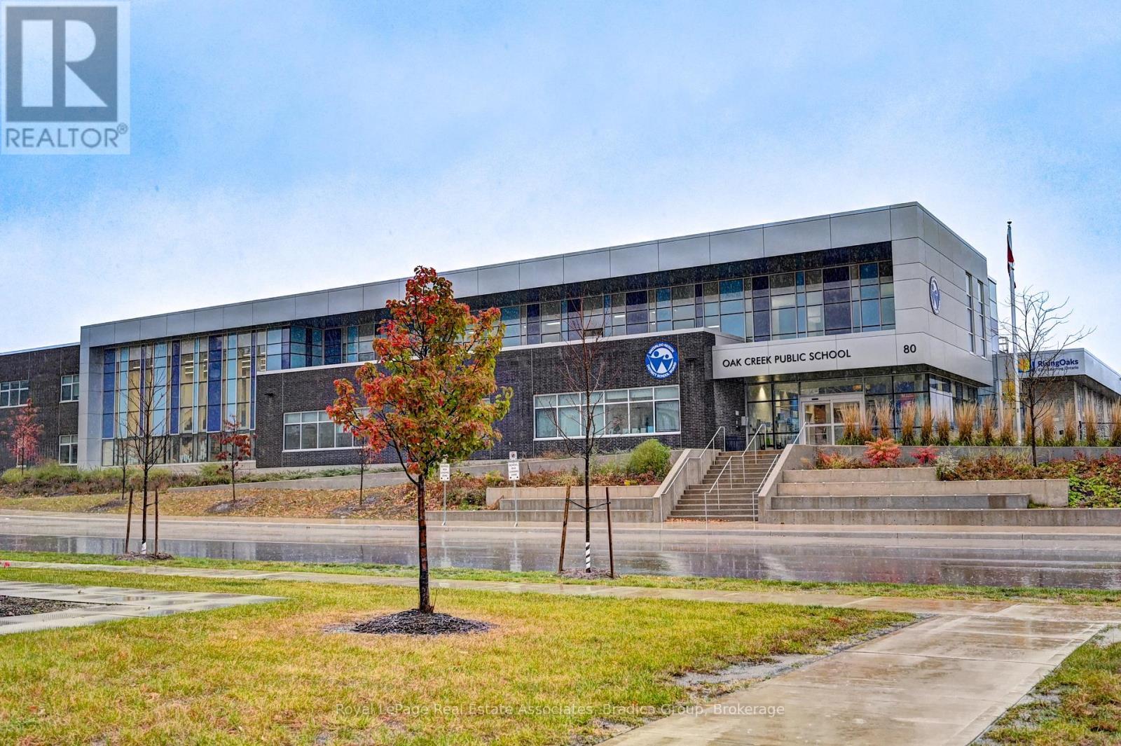 22 Berwick Place, Kitchener, Ontario  N2A 2R7 - Photo 19 - X12605206