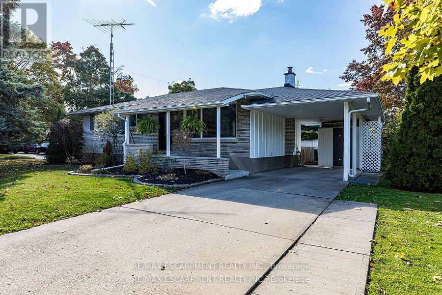 12 RIDLEY HEIGHTS DRIVE, St. Catharines, Ontario