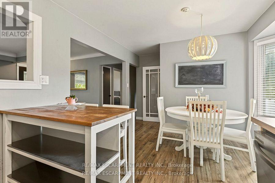 12 Ridley Heights Drive, St. Catharines, Ontario  L2S 2J2 - Photo 11 - X12605214