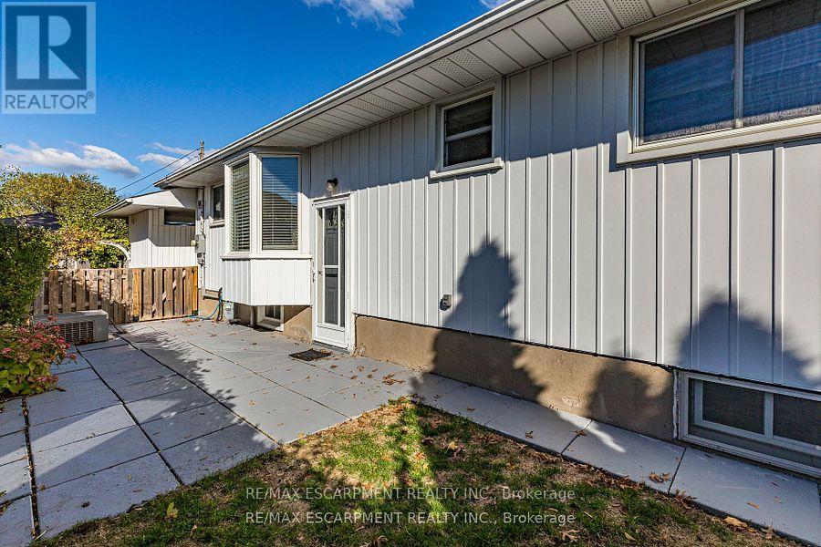 12 Ridley Heights Drive, St. Catharines, Ontario  L2S 2J2 - Photo 35 - X12605214