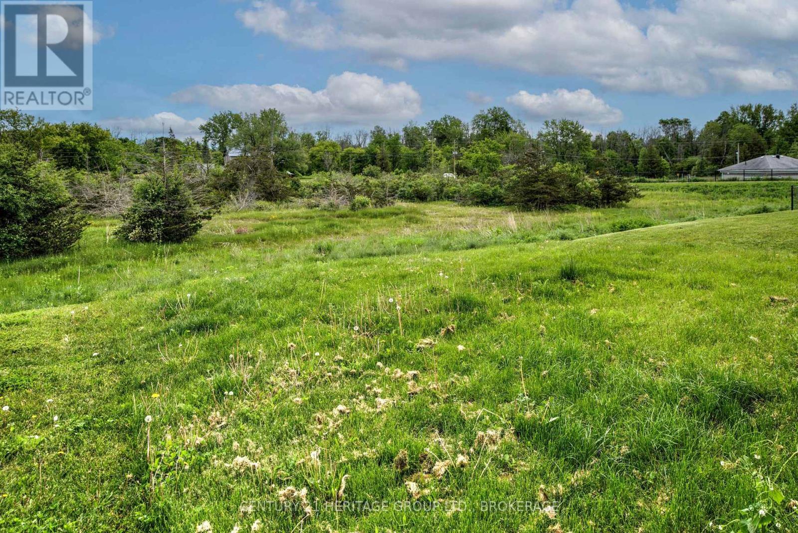 104 Brennan Crescent, Loyalist, Ontario K0H 2H0 - Photo 14 - X12605284