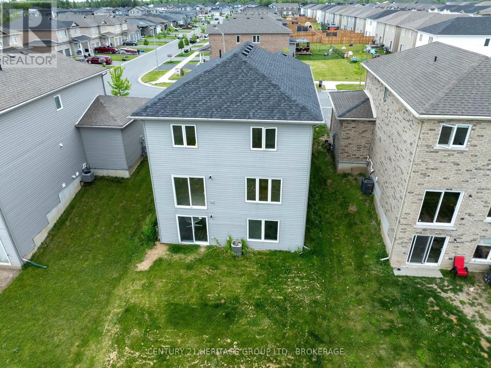 104 Brennan Crescent, Loyalist, Ontario K0H 2H0 - Photo 7 - X12605284