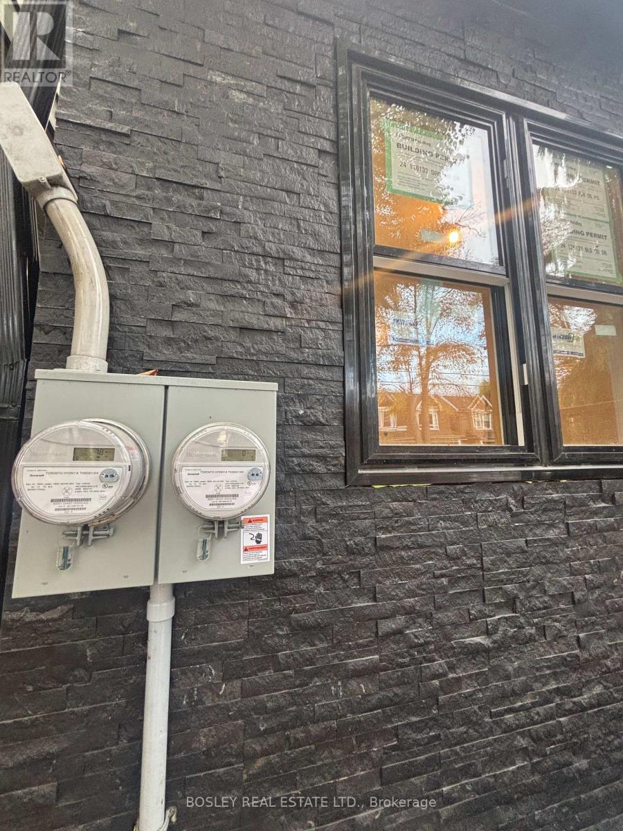 Unit # 2 - 686 Rhodes Avenue, Toronto (Greenwood-Coxwell), Ontario  M4J 4X6 - Photo 12 - E12541910