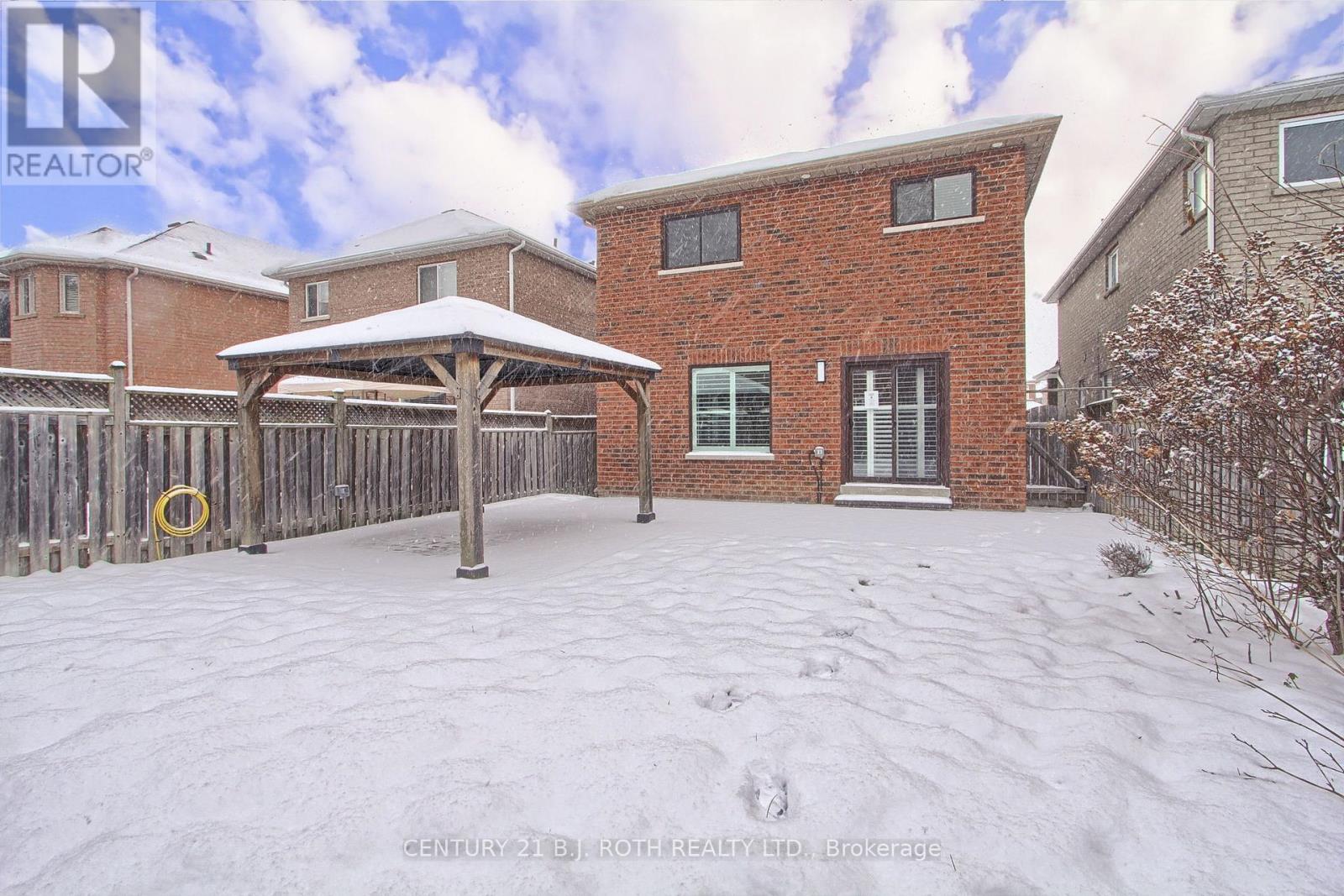 285 Mcbride Crescent, Newmarket, Ontario L3X 2W4 - Photo 20 - N12598038