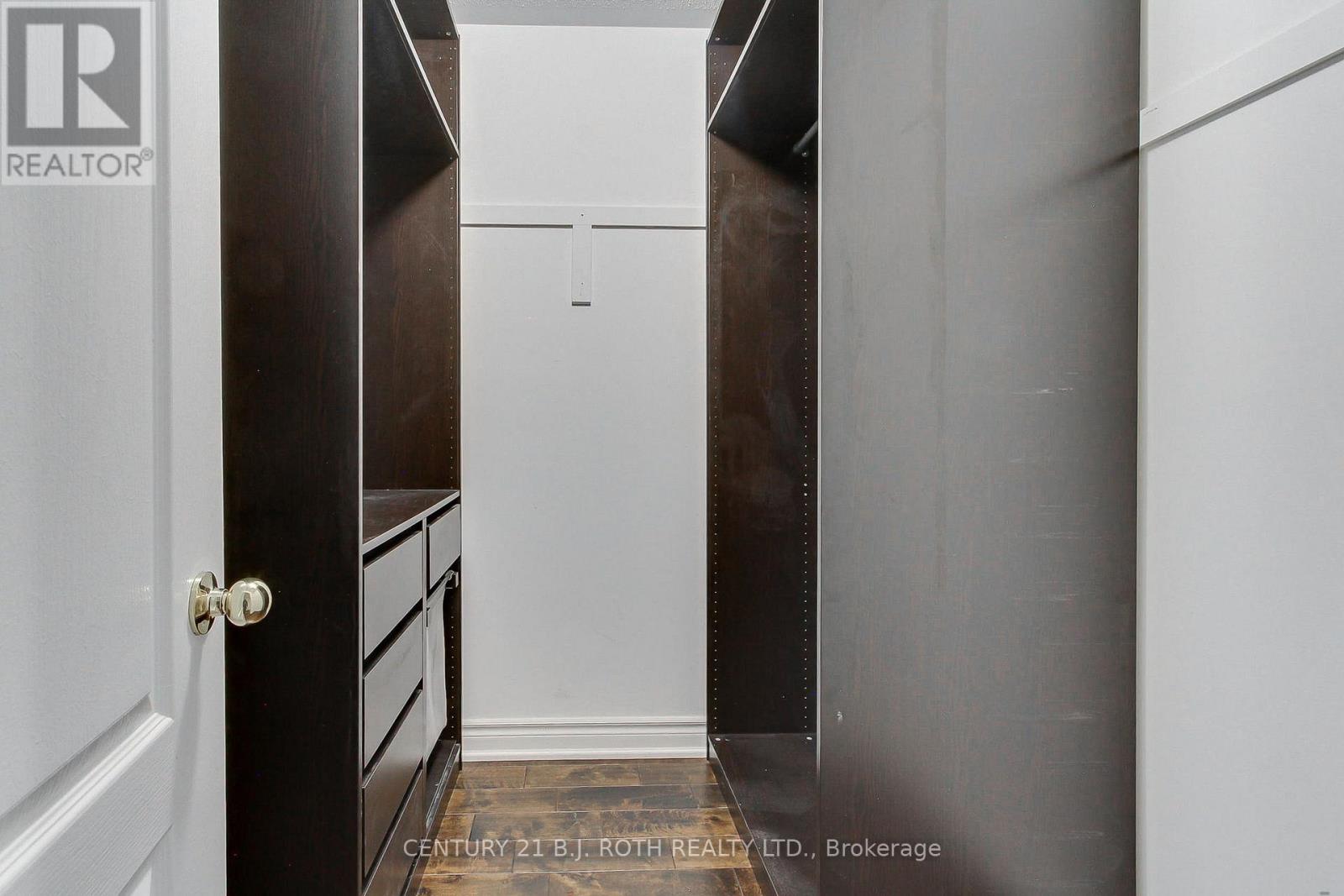 285 Mcbride Crescent, Newmarket, Ontario L3X 2W4 - Photo 16 - N12598038