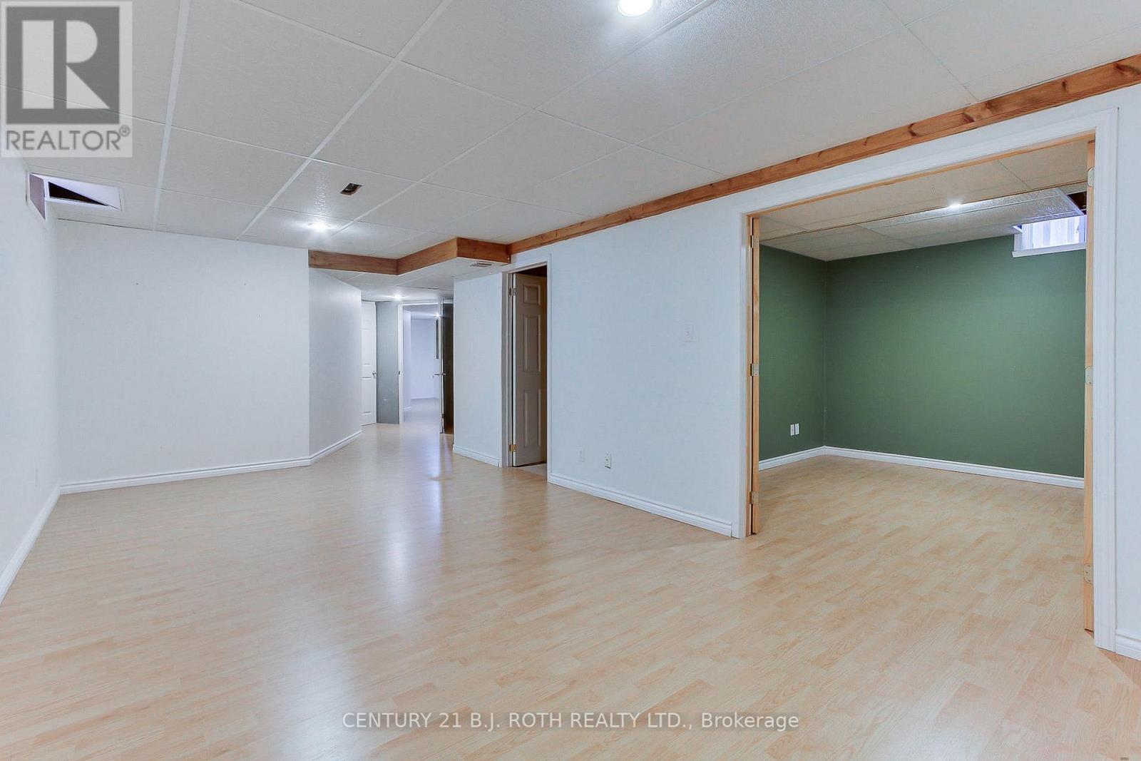 285 Mcbride Crescent, Newmarket, Ontario L3X 2W4 - Photo 18 - N12598038