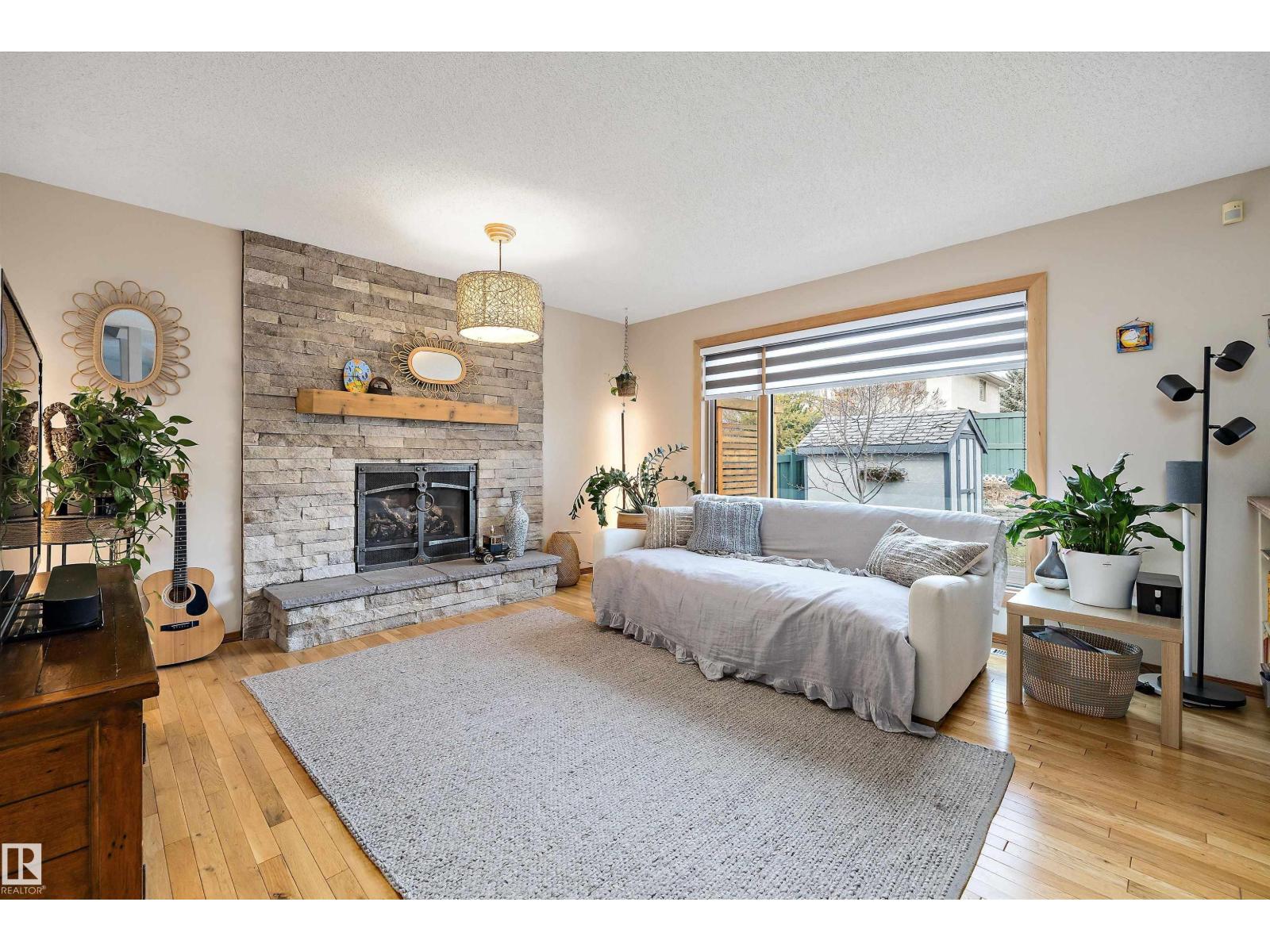 1060 Wedgewood Bv Nw, Edmonton, Alberta  T6M 2L6 - Photo 13 - E4467519