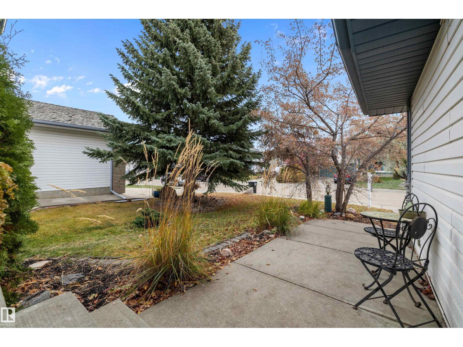 1060 Wedgewood Bv Nw, Edmonton, Alberta  T6M 2L6 - Photo 4 - E4467519