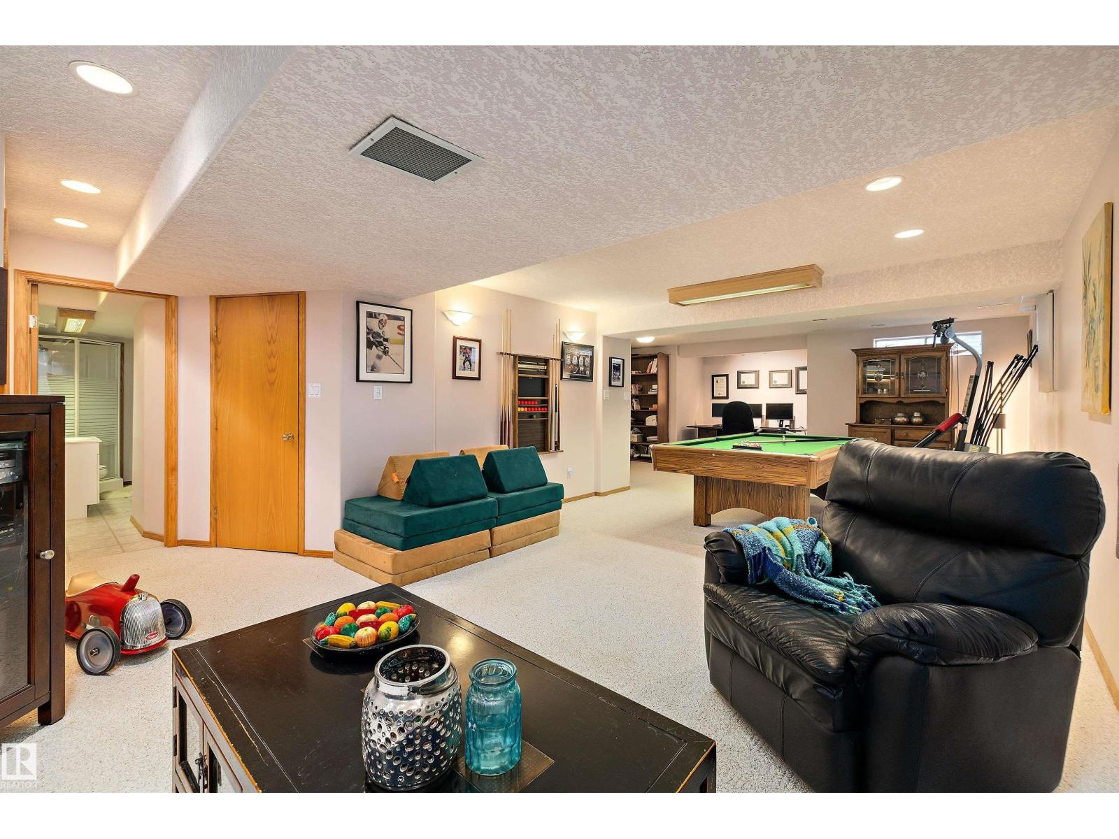 1060 Wedgewood Bv Nw, Edmonton, Alberta  T6M 2L6 - Photo 45 - E4467519