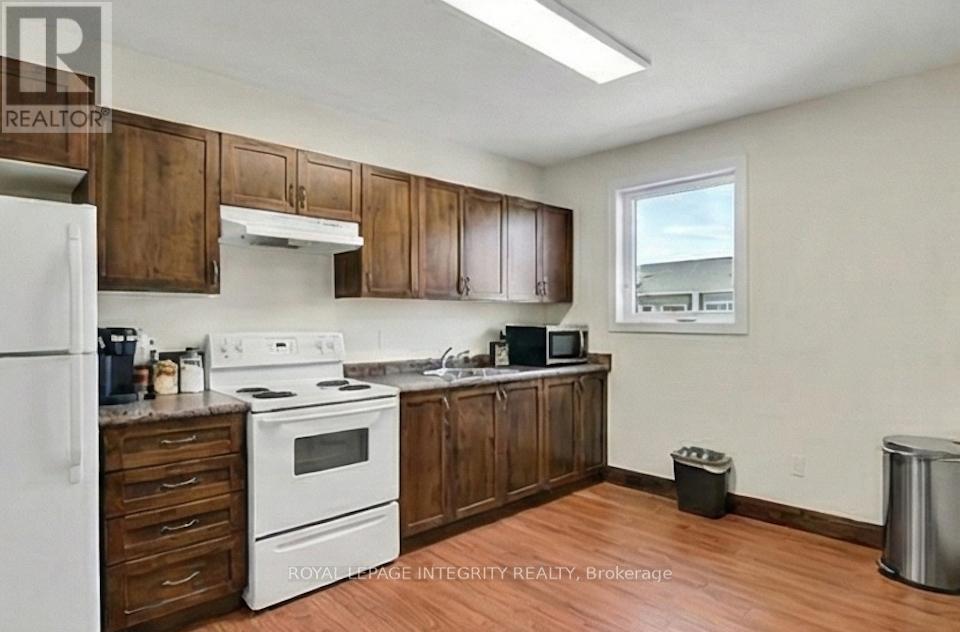 A4 - 2285 St Laurent Boulevard, Ottawa, Ontario  K1G 4Z4 - Photo 7 - X12605274