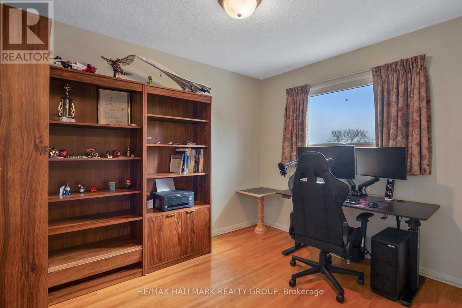 30 Tiverton Drive, Ottawa, Ontario  K2E 6L7 - Photo 23 - X12605276