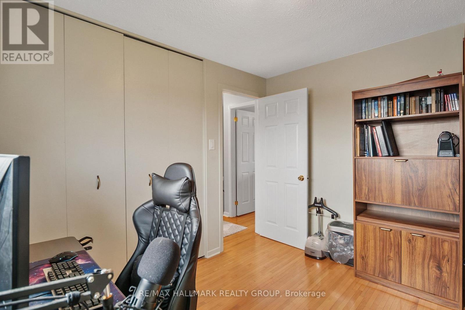 30 Tiverton Drive, Ottawa, Ontario  K2E 6L7 - Photo 26 - X12605276