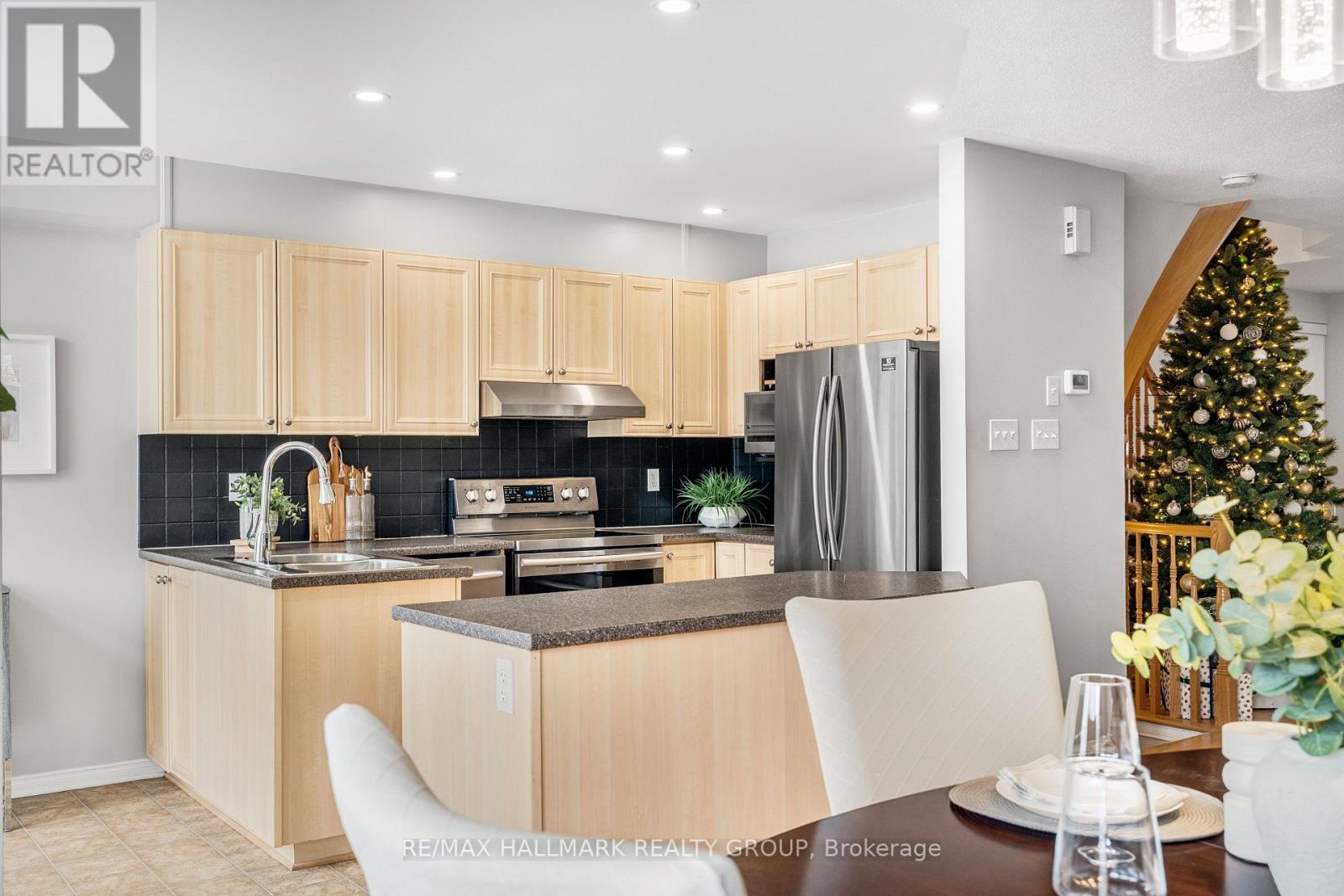 2025 Boisfranc Circle, Ottawa, Ontario  K4A 4Z6 - Photo 13 - X12605290